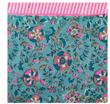 Load image into Gallery viewer, MERRIT TABLECLOTH